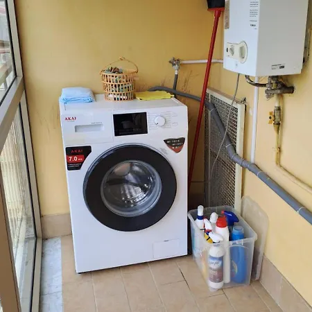 アパート A & J *